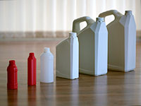 Engine oil bottle 06